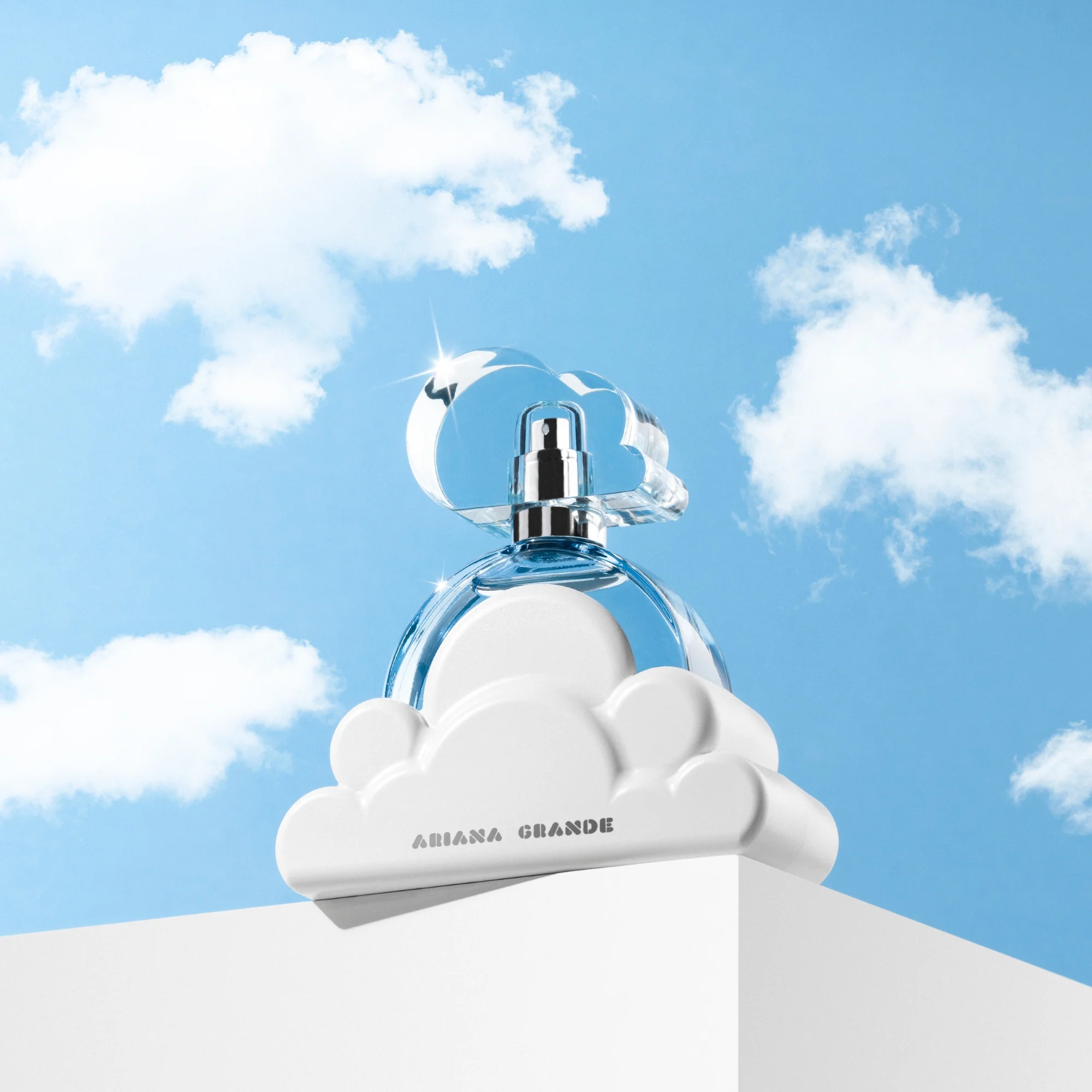 Ariana Grande Cloud Eau De Parfum 30ml Spray - Image 3