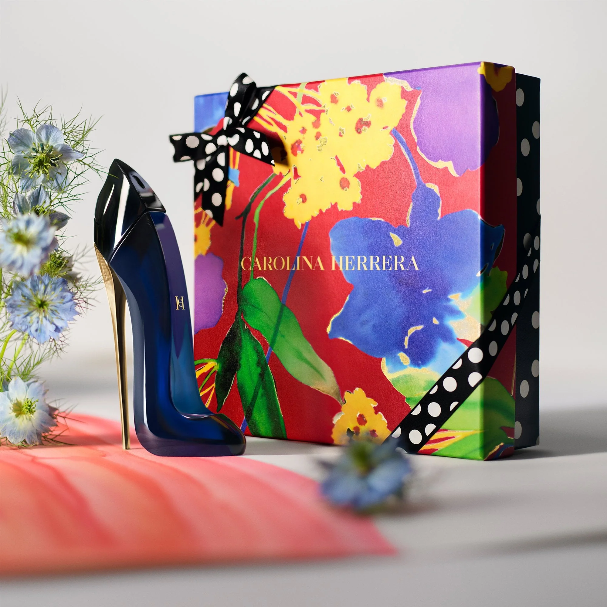 Carolina Herrera Good Girl Eau De Parfum 50ml & Hair Mist Gift Set - Image 2