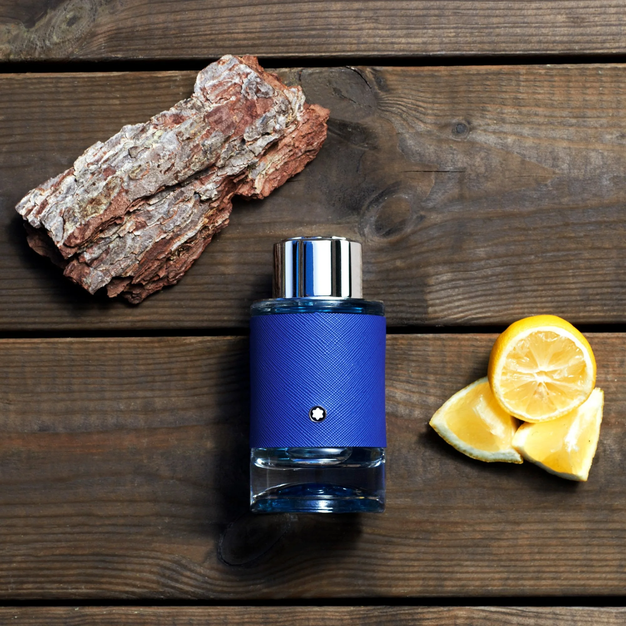 Montblanc Explorer Ultra Blue Eau De Parfum 100ml Spray - Image 3