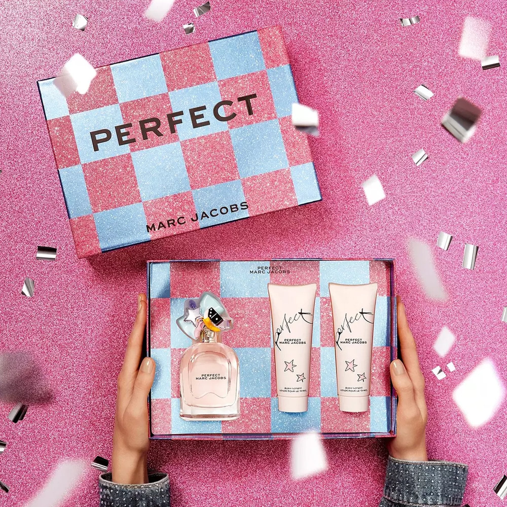 Marc Jacobs Perfect Eau De Parfum 100ml & Shower Gel 75ml & Body Lotion 75ml Gift Set - Image 2