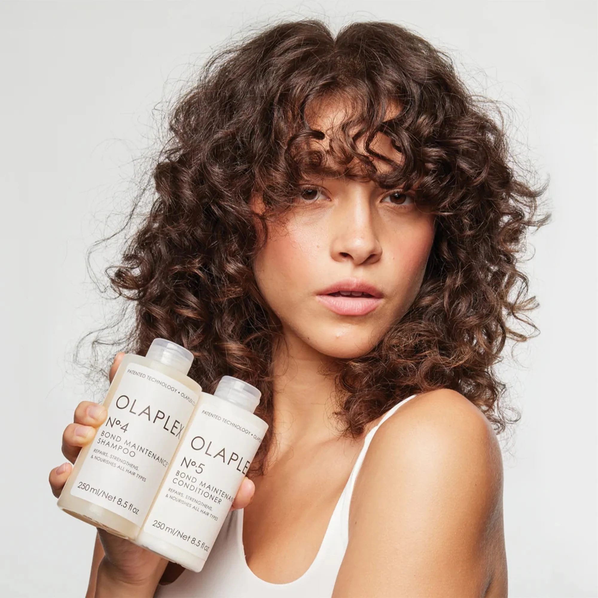 OLAPLEX No.4 Bond Maintenance Shampoo 250ml Bottle - Image 10