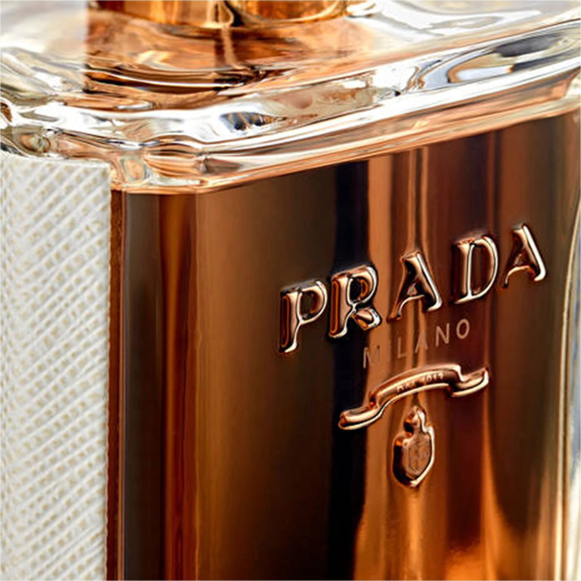 Prada La Femme Eau De Parfum 35ml Spray - Image 4