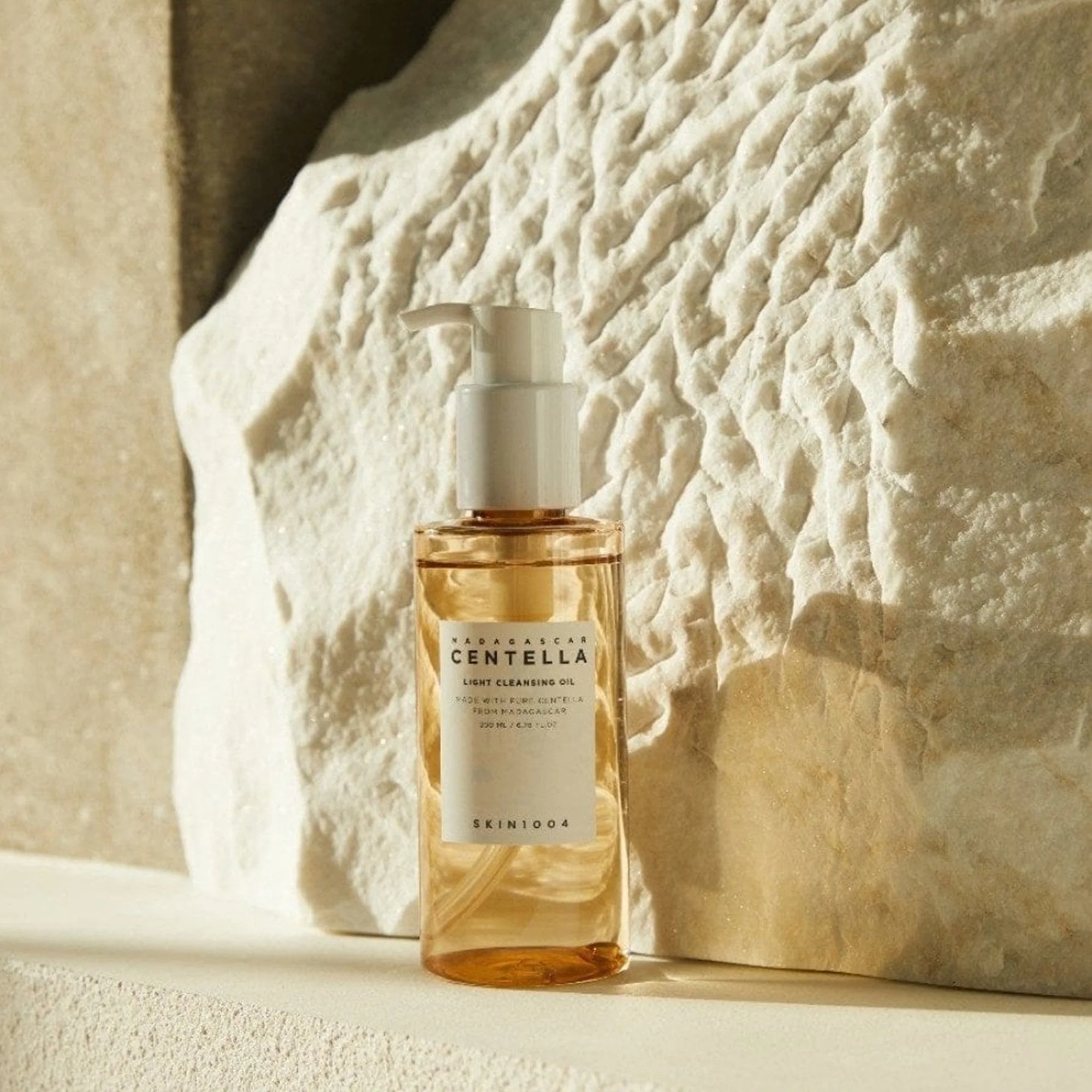 Skin1004 Madagascar Centella Cleansing Oil 200ml Pump - Image 3