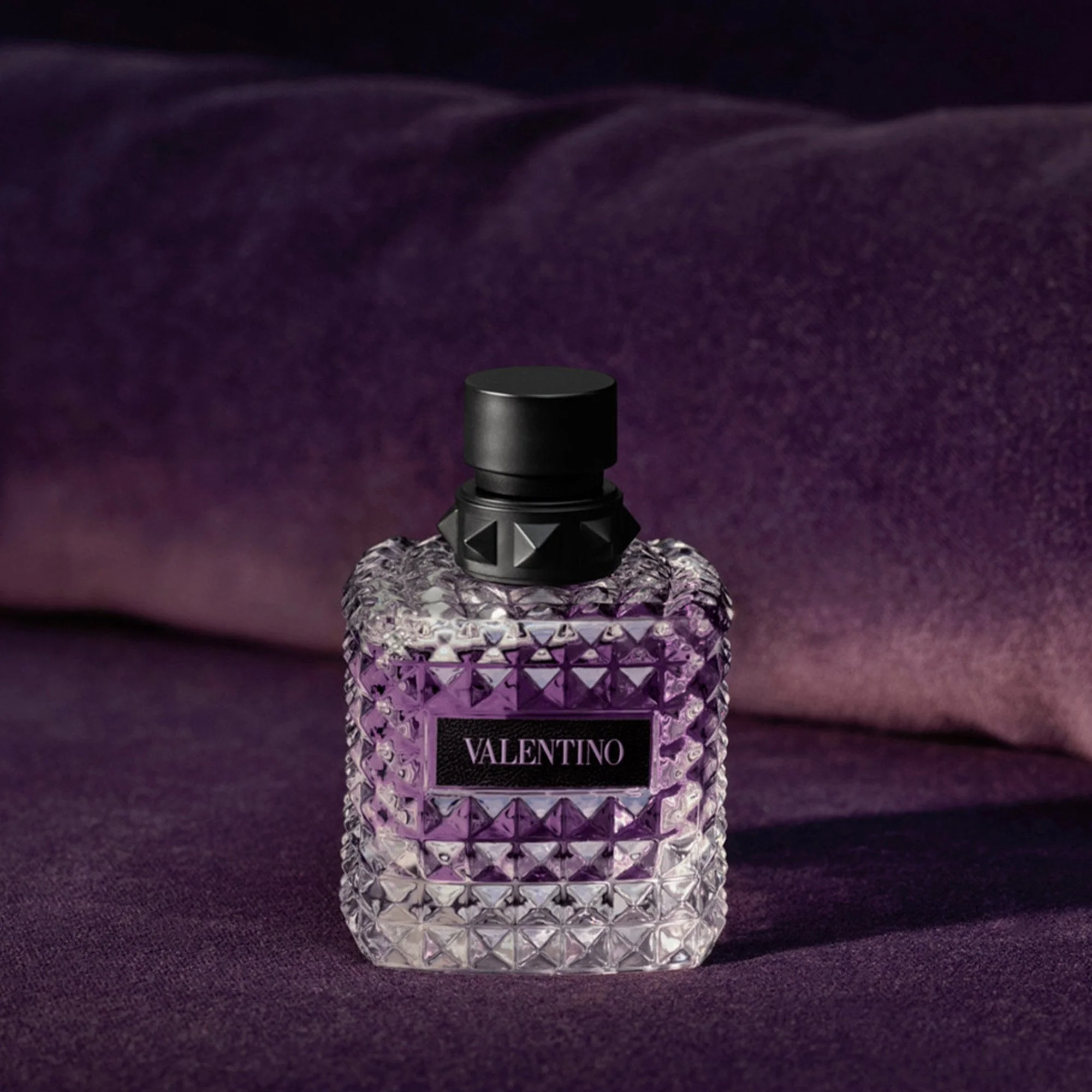 Valentino Born In Roma Purple Melancholia
 Donna Eau De Parfum 30ml Spray - Image 4