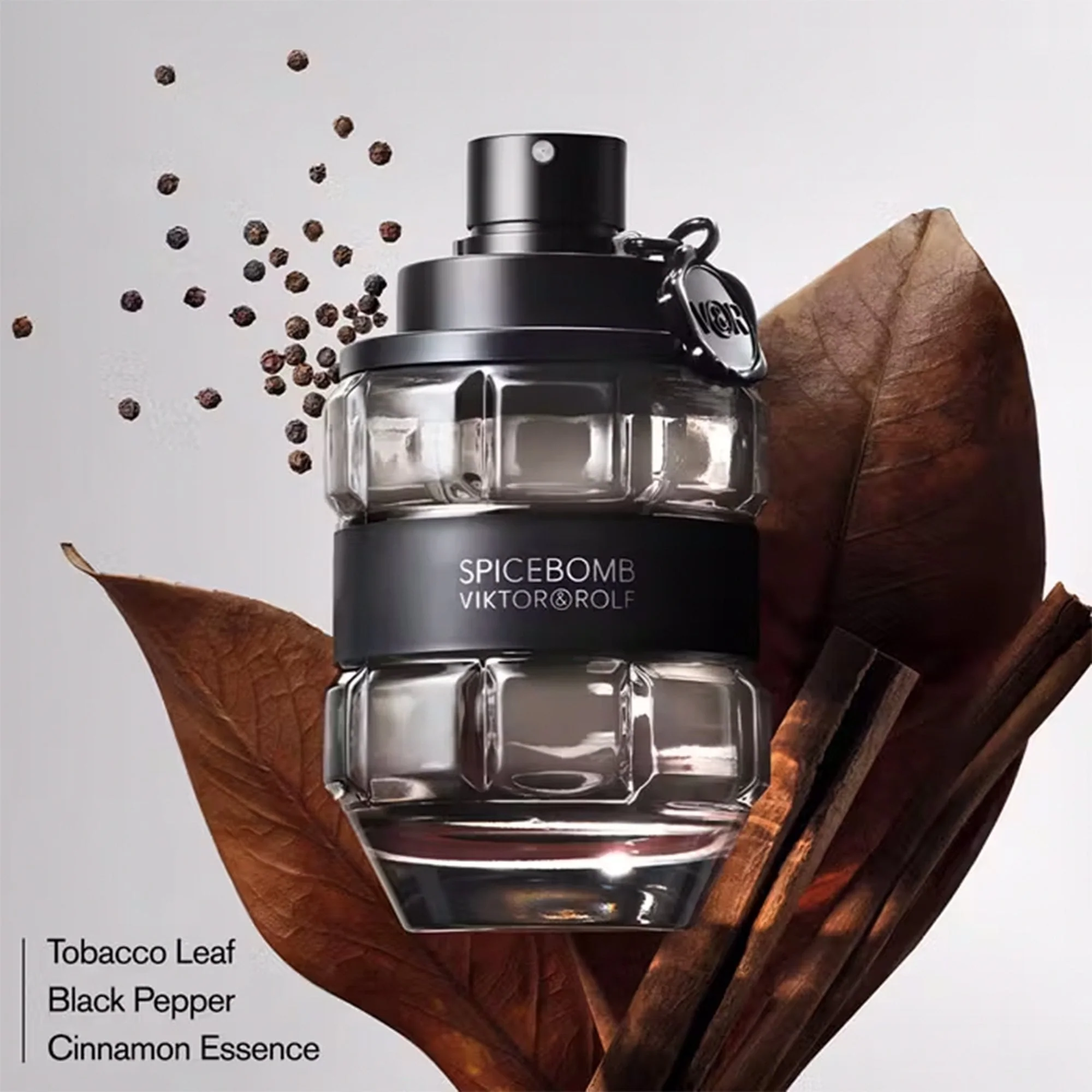 Viktor & Rolf Spicebomb Eau De Toilette 90ml & Travel Spray 20ml Gift Set - Image 3